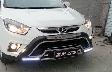 中国 JAC 2013の導かれた昼間の走行灯を持つS5前部車の豊富な監視 サプライヤー