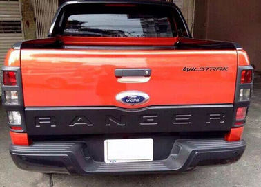 中国 Ford Ranger T6 2012 2013は2014の背部ゲートの保護版、裏口装飾します サプライヤー