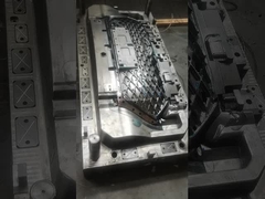 トヨタ ヒルクス レボ 2016 TRD スタイルのボディキット フェイスリフト バンパーカバー
