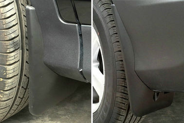 中国 トヨタ RAV4 2013 2014 年車の泥のための耐久のプラスチック車のフェンダーはしぶき監視をはためかします サプライヤー