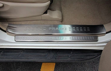 中国 車は Prado FJ150 2010 年のための照らされた車のドアの土台のステンレス鋼を分けます サプライヤー